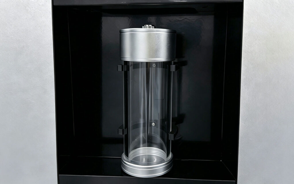 Water-Collecting-Bottle-in-OXYREVO-20L-All-in-one-Machine