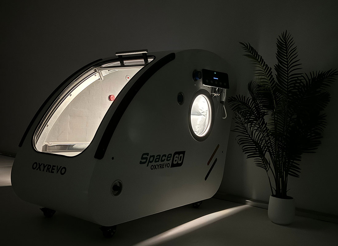 OXYREVO-SPACE60-HARD-HYPERBARIC-CHAMBER-WHITE-08